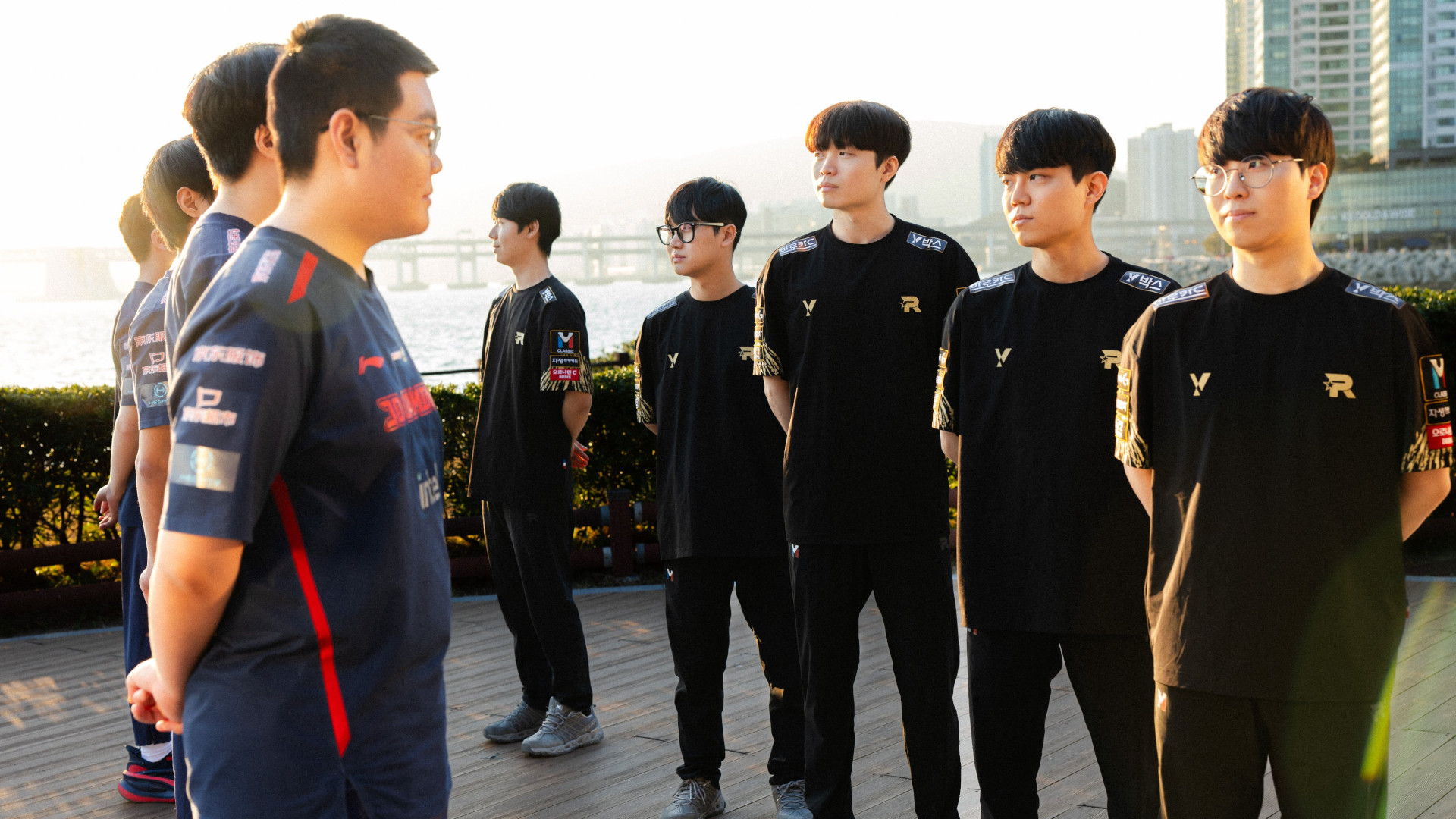 JD Gaming face off with KT Rolster ahead of their quarterfinal