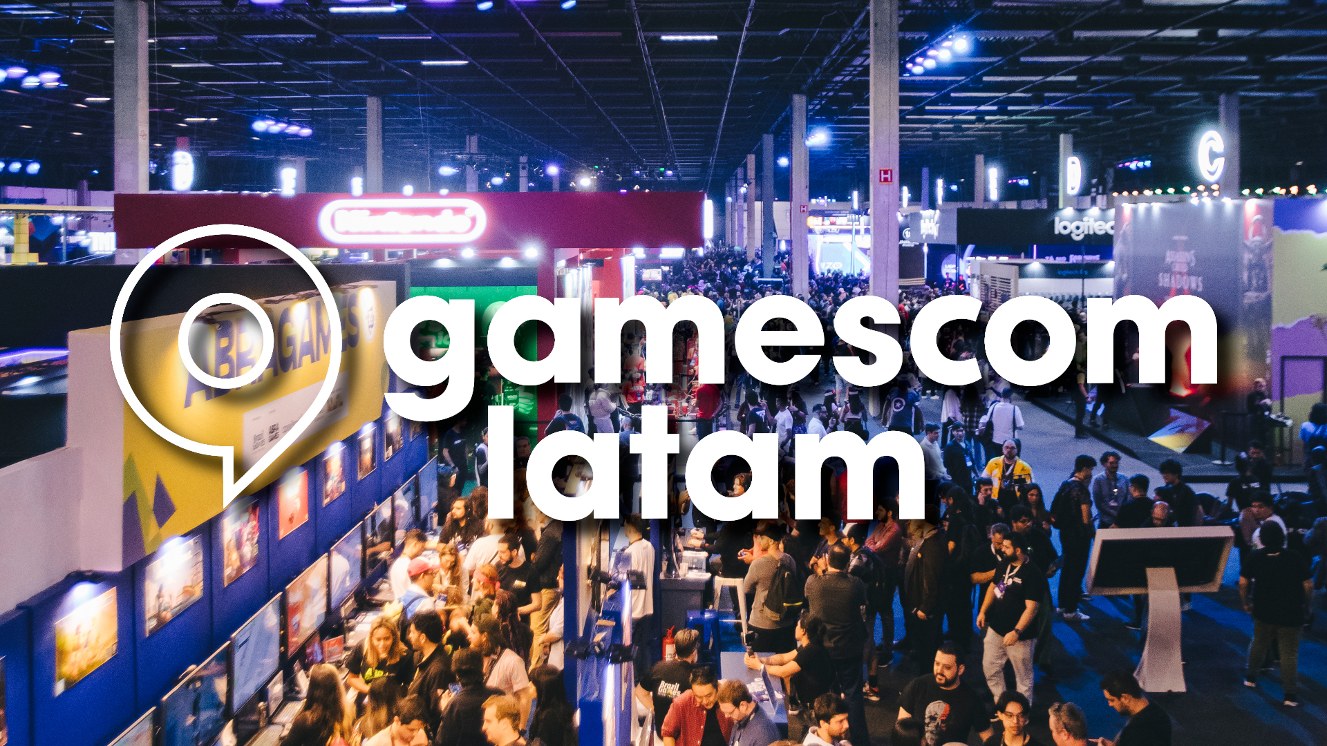 gamescom latam shot of the crowd with logo on top